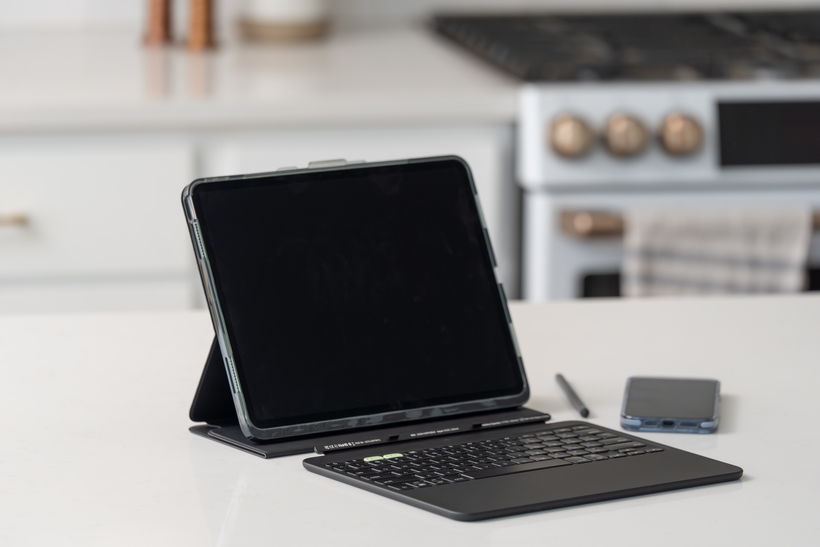 ZAGG Pro Keys 2 iPad Pro 11" M4